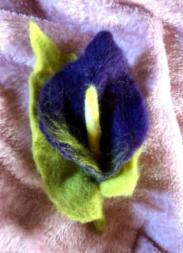 Felted Cala Lily Brooch